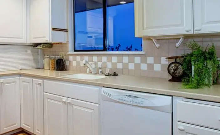 Eezi Quartz Beach